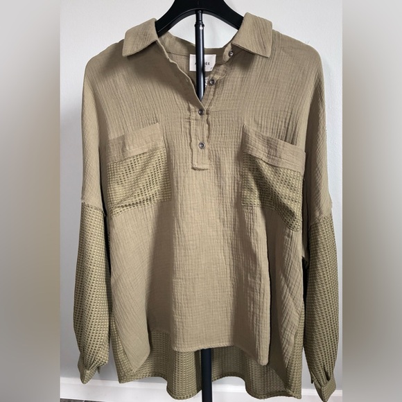 ANDREE BY UNIT Tops - Women’s Casual Long-Sleeve Button Polo Shirt - Olive - High-low
